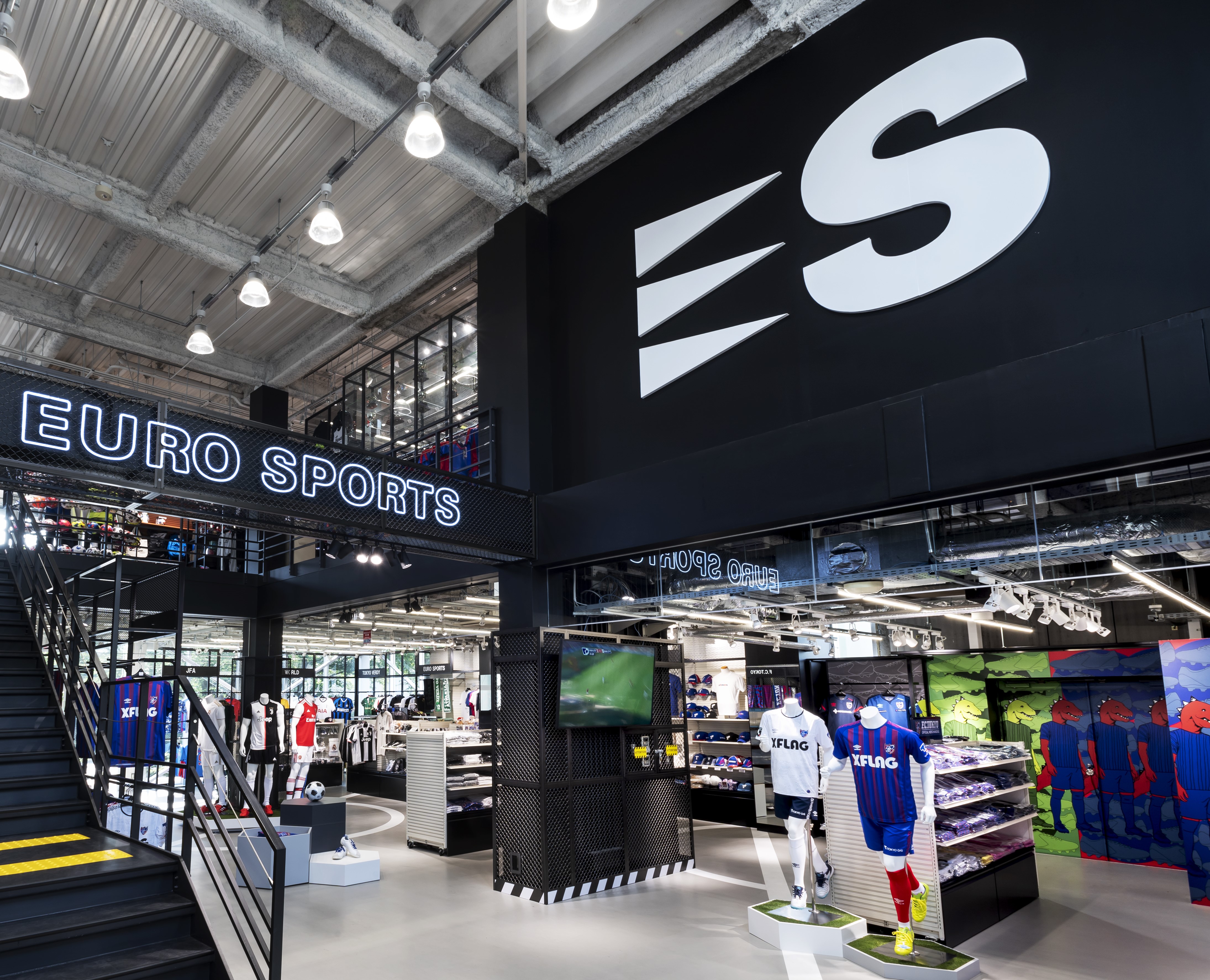 飛田給/未経験OK　スポーツショップ×ECサイト商品の撮影・編集