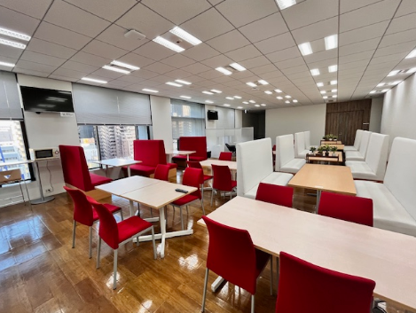 【HP更新＆セミナーサポ★】40~50代活躍↑17:30退勤♪財団法人