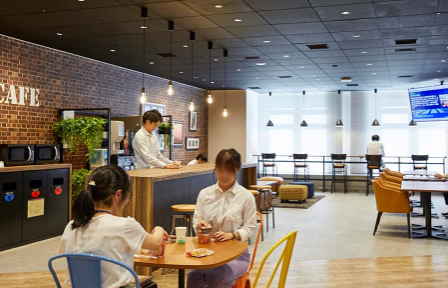 ＼3月スタート／自動ドアで有名★注文入力やスケジュール管理！