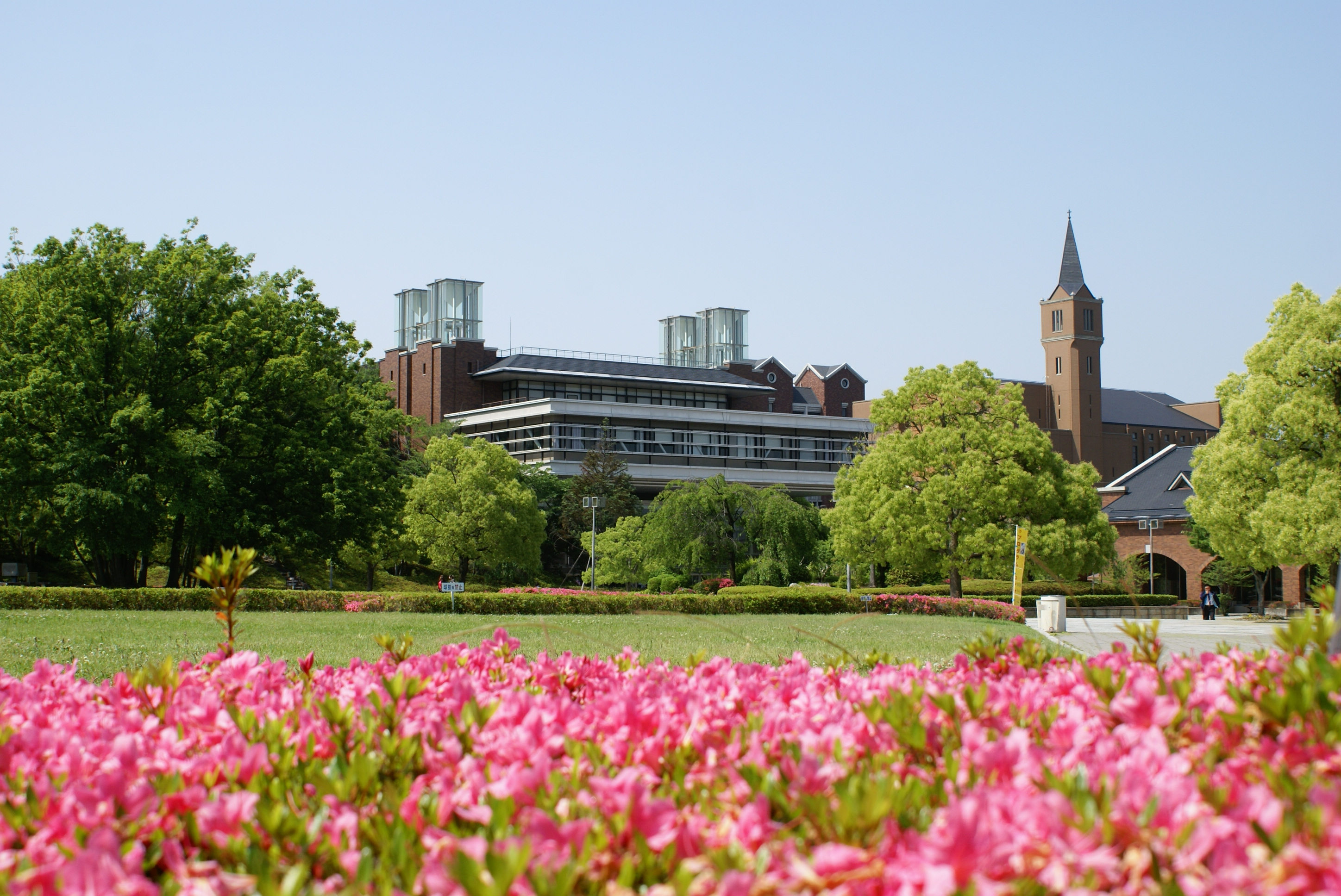 4月開始《京田辺×大学事務♪》賞与あり◆残業少なめ☆車通勤OK