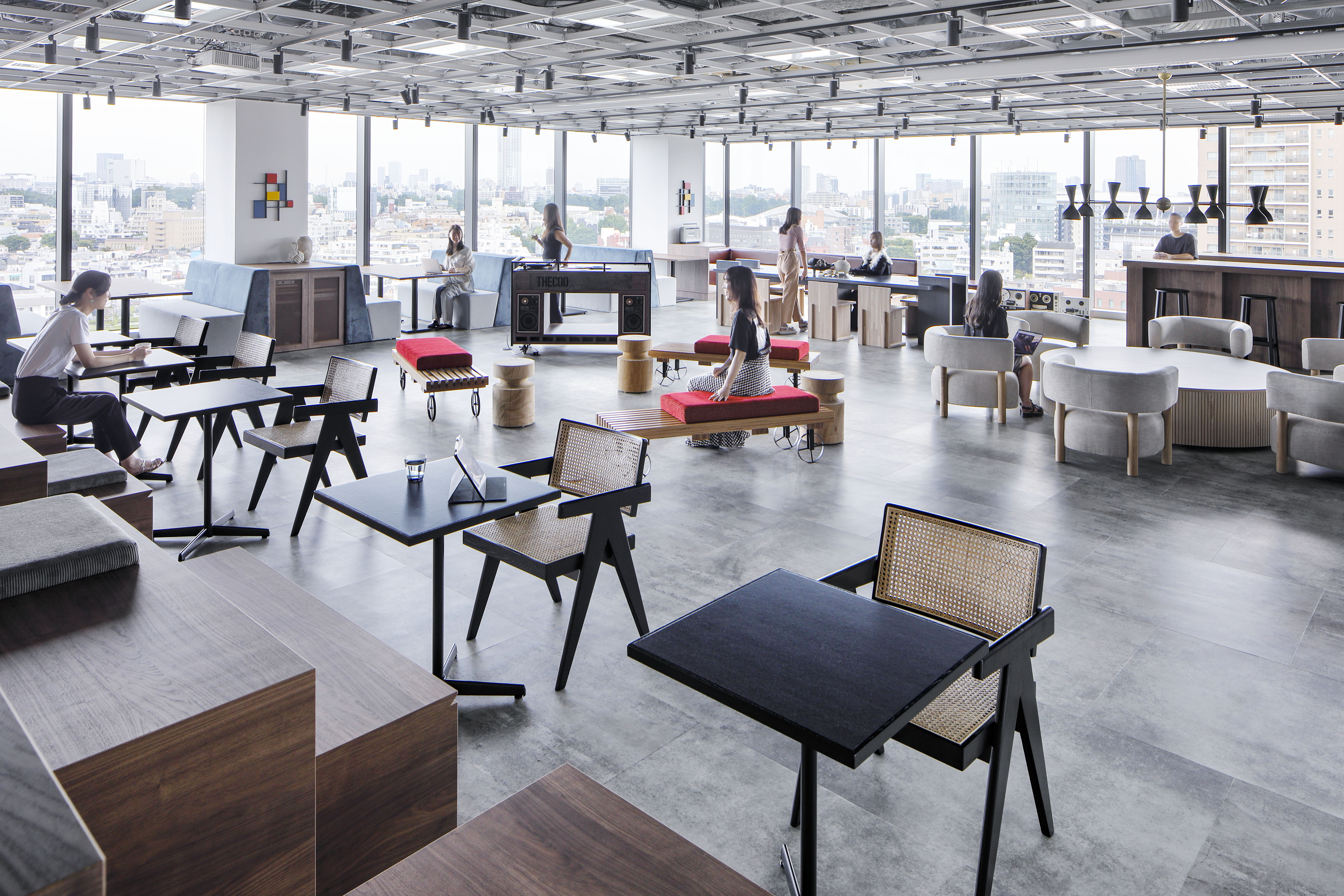 ≪人気のエンタメ×かんたん経理◆≫自由度高め×NO残業★*｡･