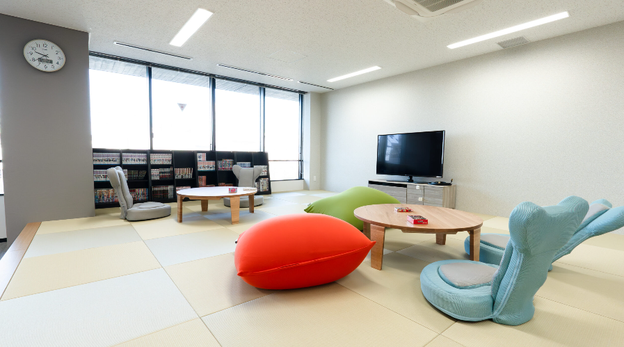 未経験OK＼ゲーム関連★エンタメ企業で事務／髪色・ネイル自由♪