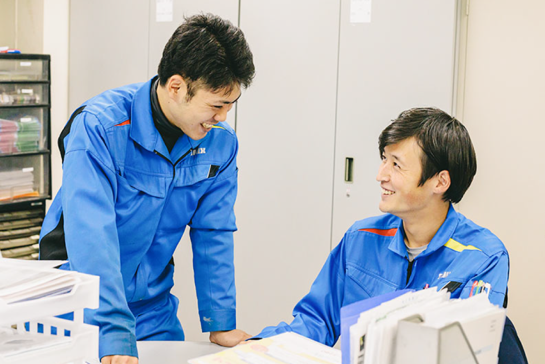 ＼40代活躍中！社員登用実績あり／ほぼ残業なし♪事務サポート！