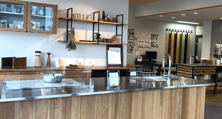 ＼未経験OK／高時給1400円★かんたん事務・接客も♪残業なし！