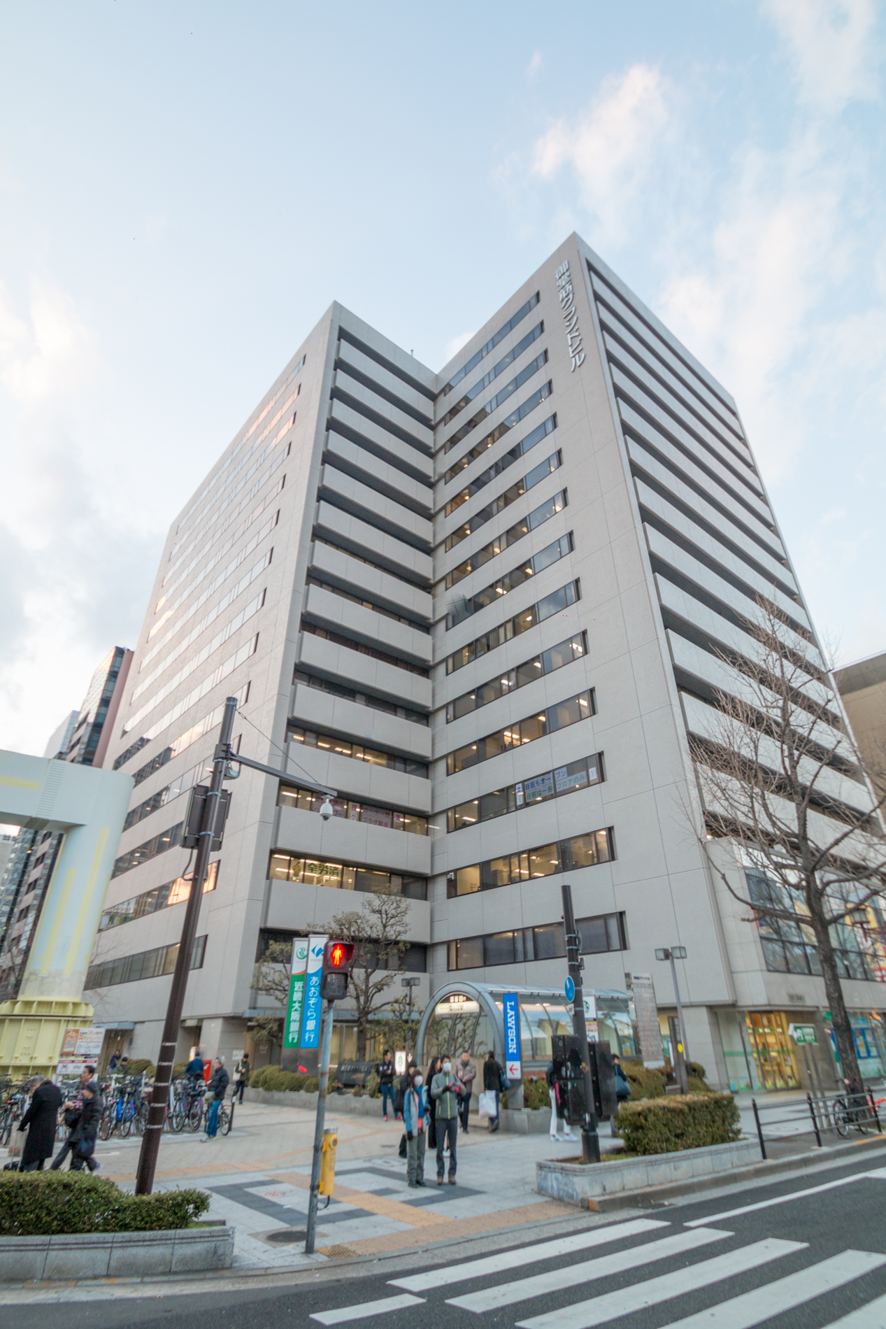 【４月】なんば駅すぐ★定時17時30分♪駅直結★安定就業☆彡