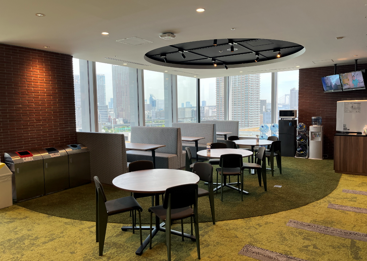 月収31万円【動物病院運営】＼ワン・ニャン好き注目★／人事労務