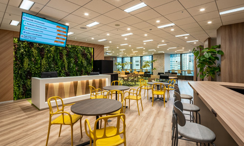 ＼週3在宅★2,000円／歯科資材メーカー！カタログ作成の事務