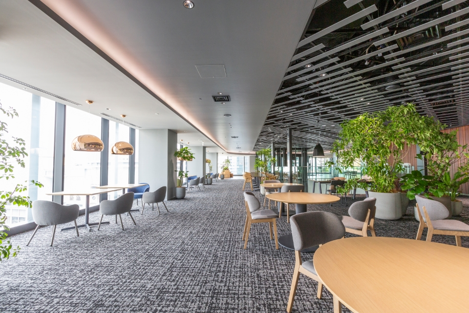 《月収25万↑》梅田のキレイなoffice♪飲料メーカー×営業事務★