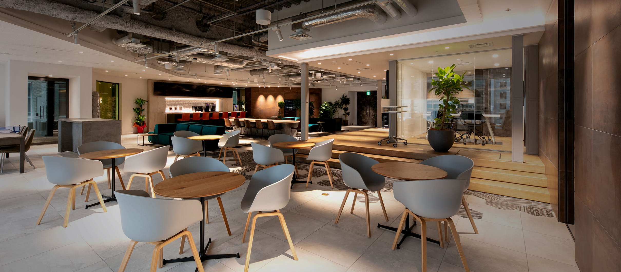 【在宅あり】経理＆事務サポート♪服装自由！キラキラオフィス☆