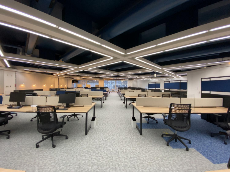 週1日在宅★*＼好きを仕事に♪アパレル×ECサイト☆彡／未経験OK