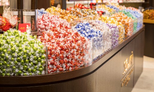 ＼チョコレートで有名なあの企業*｡･高時給2000円★事務サポ♪/