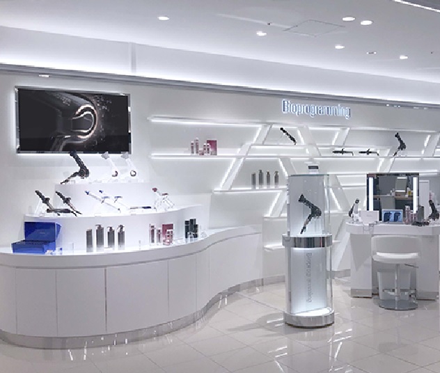 【開始日調整可】高時給1700円○ラグジュアリー空間での接客♪