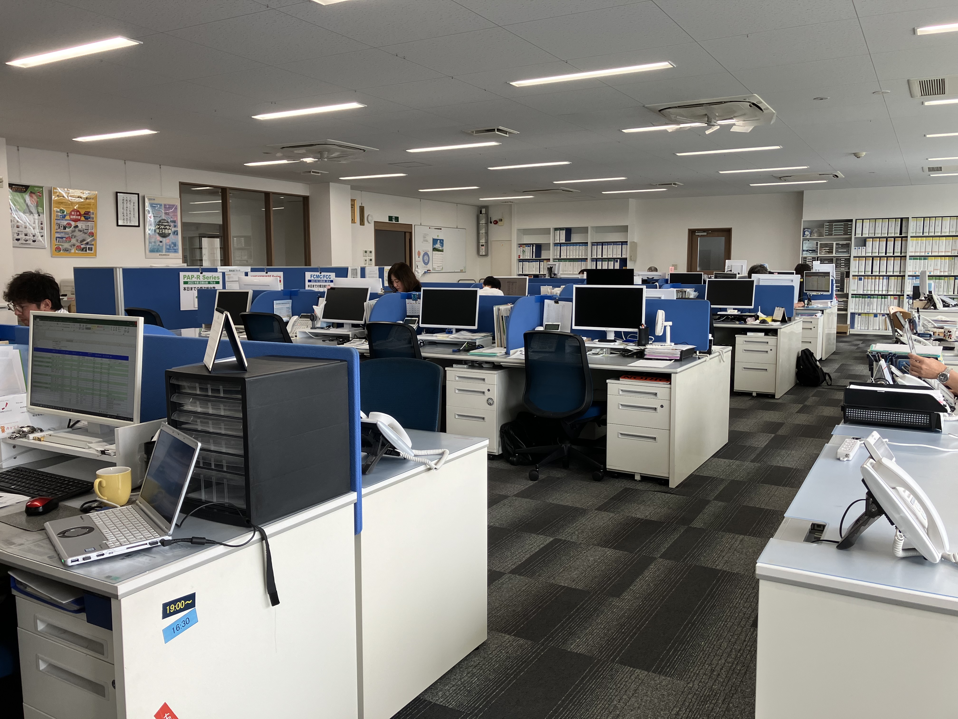 【須坂/未経験OK】大手で企業受付♪17:15定時ピタ！月収20万円↑