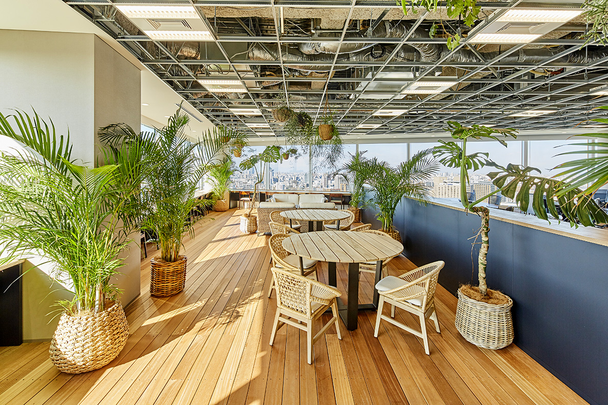 【御徒町】髪･ネイル自由☆問合せ対応＆事務＠高時給2,400円