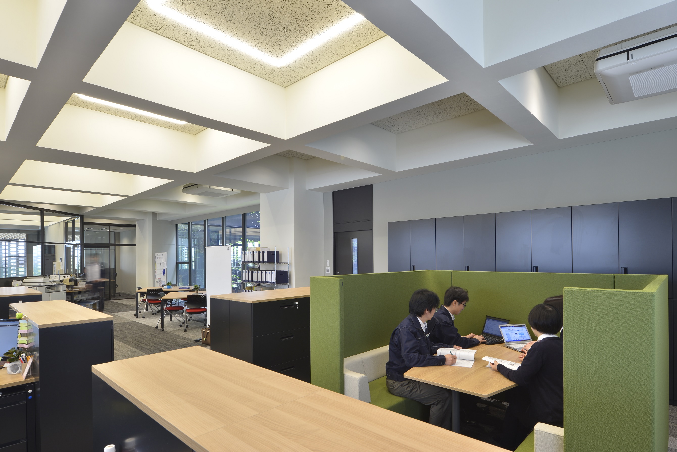 ＜直雇用実績あり＞未来のアナタに期待！未経験OK＿受発注業務