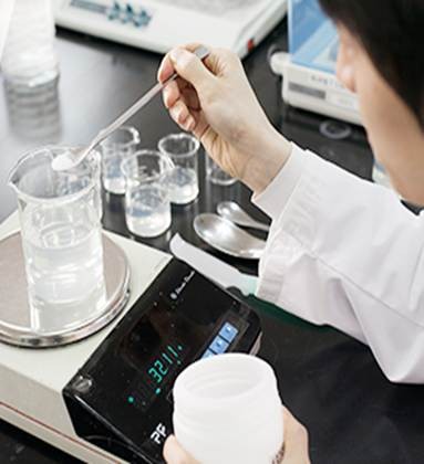 ≪転勤なし♪滋賀で働く≫化粧品・健康食品の基礎開発のお仕事