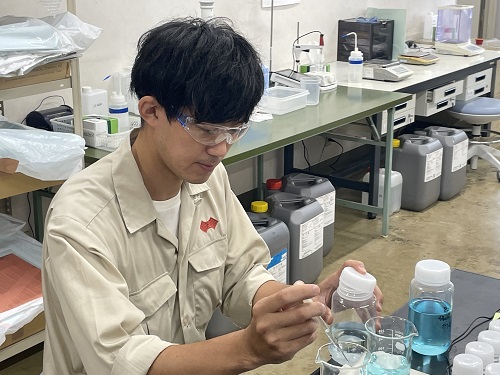 ＜北島エリア＞大手化学メーカーでの品質管理♪