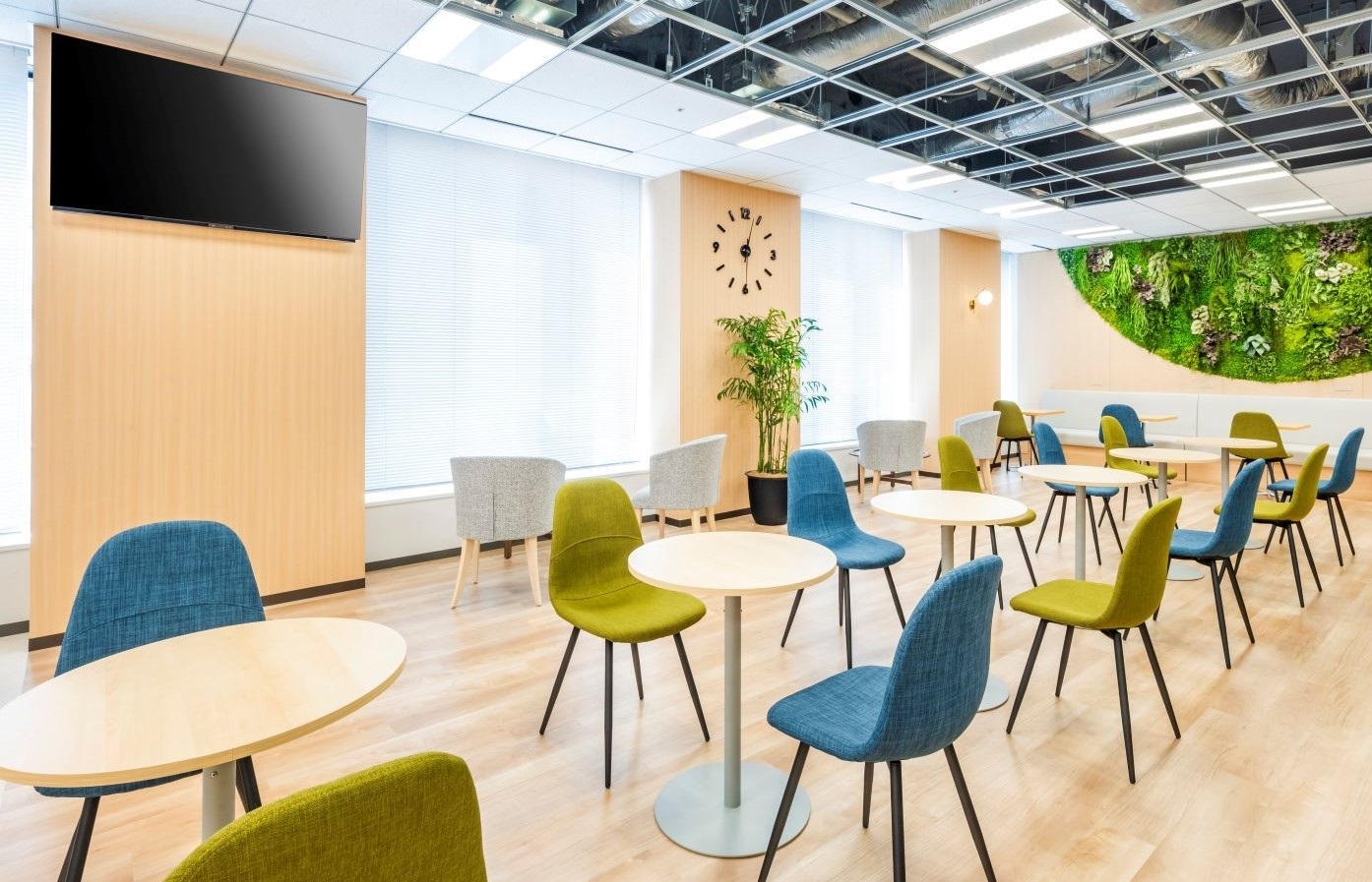 ＼広告×未経験OK／CMの放送枠の登録や素材の管理など◎部アシ