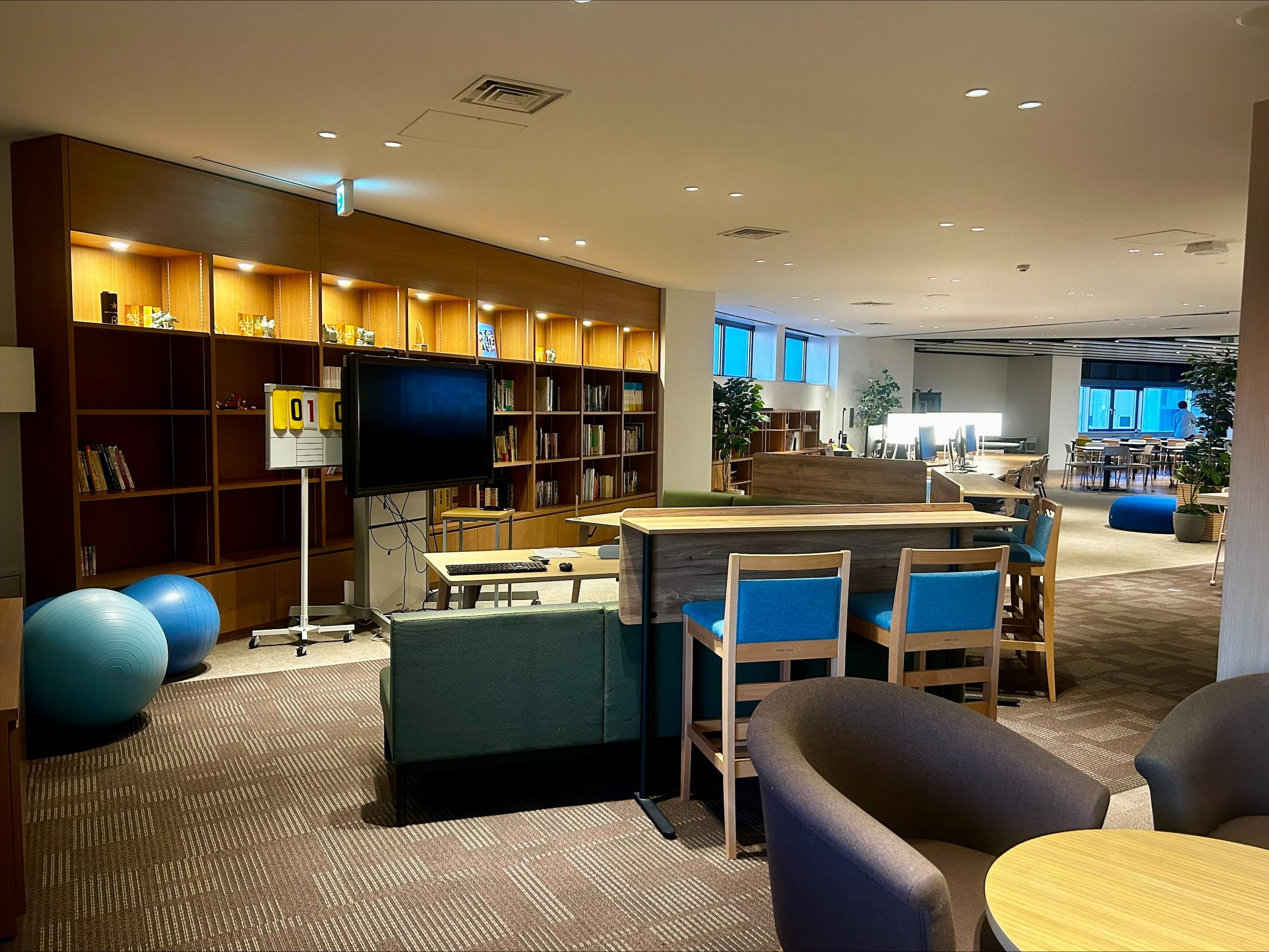 40-50代活躍◎未経験可『環境〇』自動車保険・見積り受付☆彡