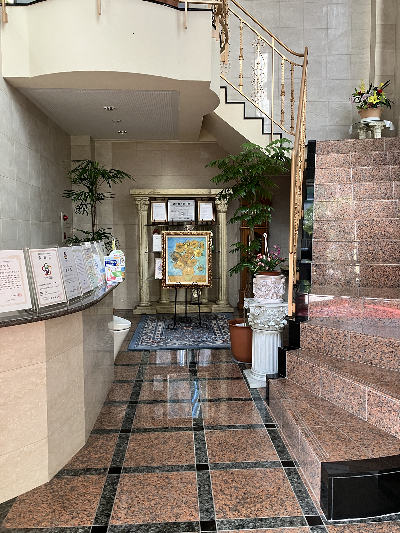 ■4月～6月末まで☆＜データ入力×社員さんの補助♪＞10時出社★