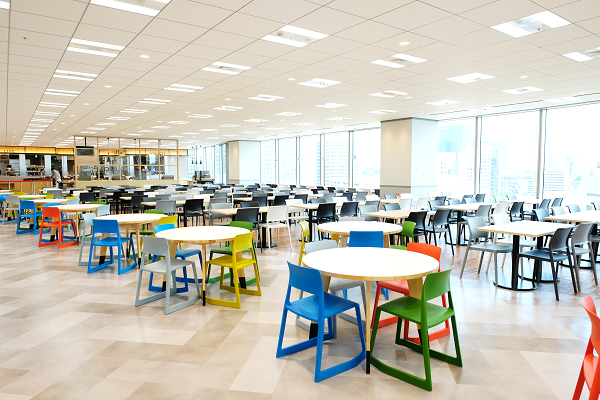 ＜6月開始＞【エンタメ業界】服装・ネイル自由♪*。法務部サポ！