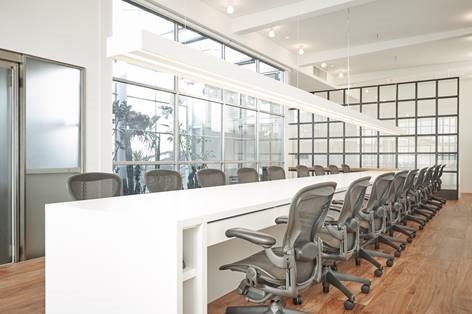 ＼キラキラ広告制作会社♪／給与計算など労務◆ベンチャー企業♪