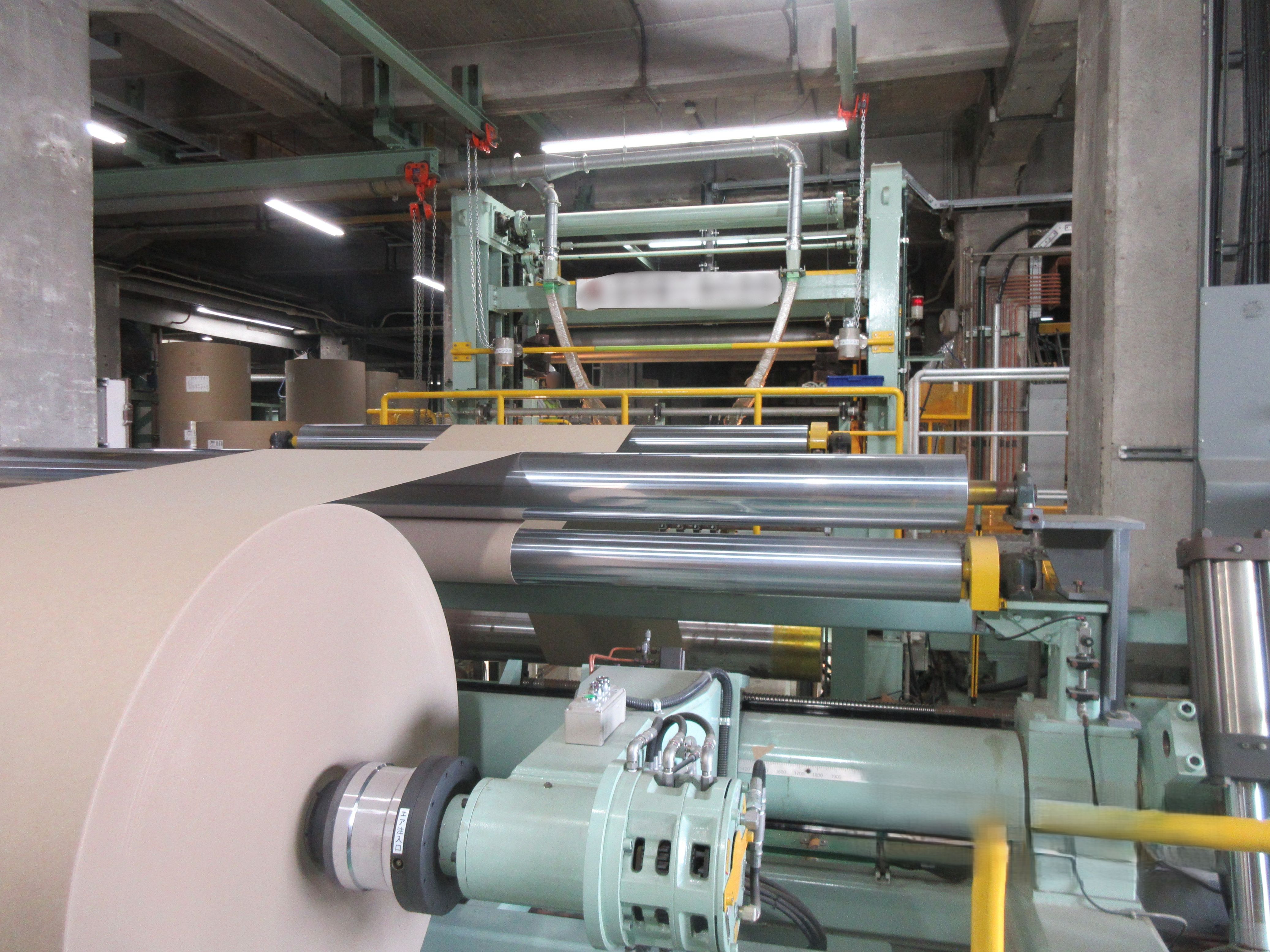 高時給1600円◎大手の製紙工場！段ボール製造《駅チカトホ3分》