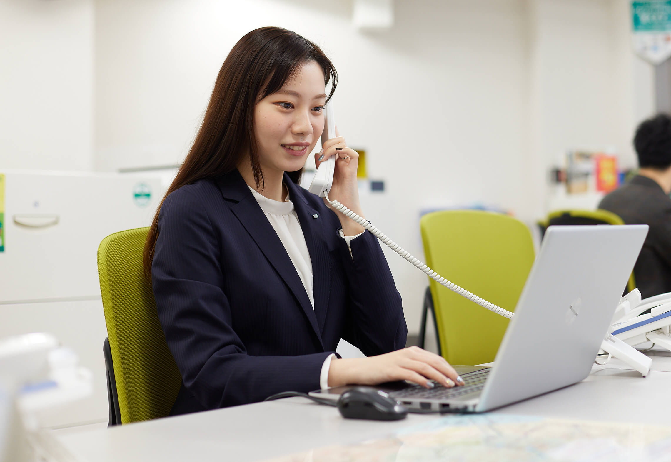 5月＼はじめて事務に♪／お部屋の案内＆WEB掲載など☆時給1500円