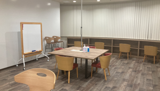 ＜未経験歓迎＞トヨタ自動車＿工場見学対応／テンプ先輩も就業中