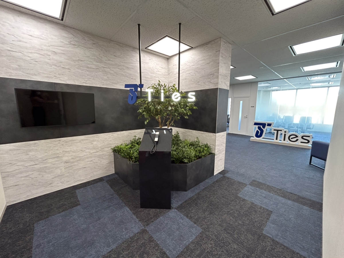 キラキラoffice×梅田直結★事務はじめてOK♪自由な社風が魅力！