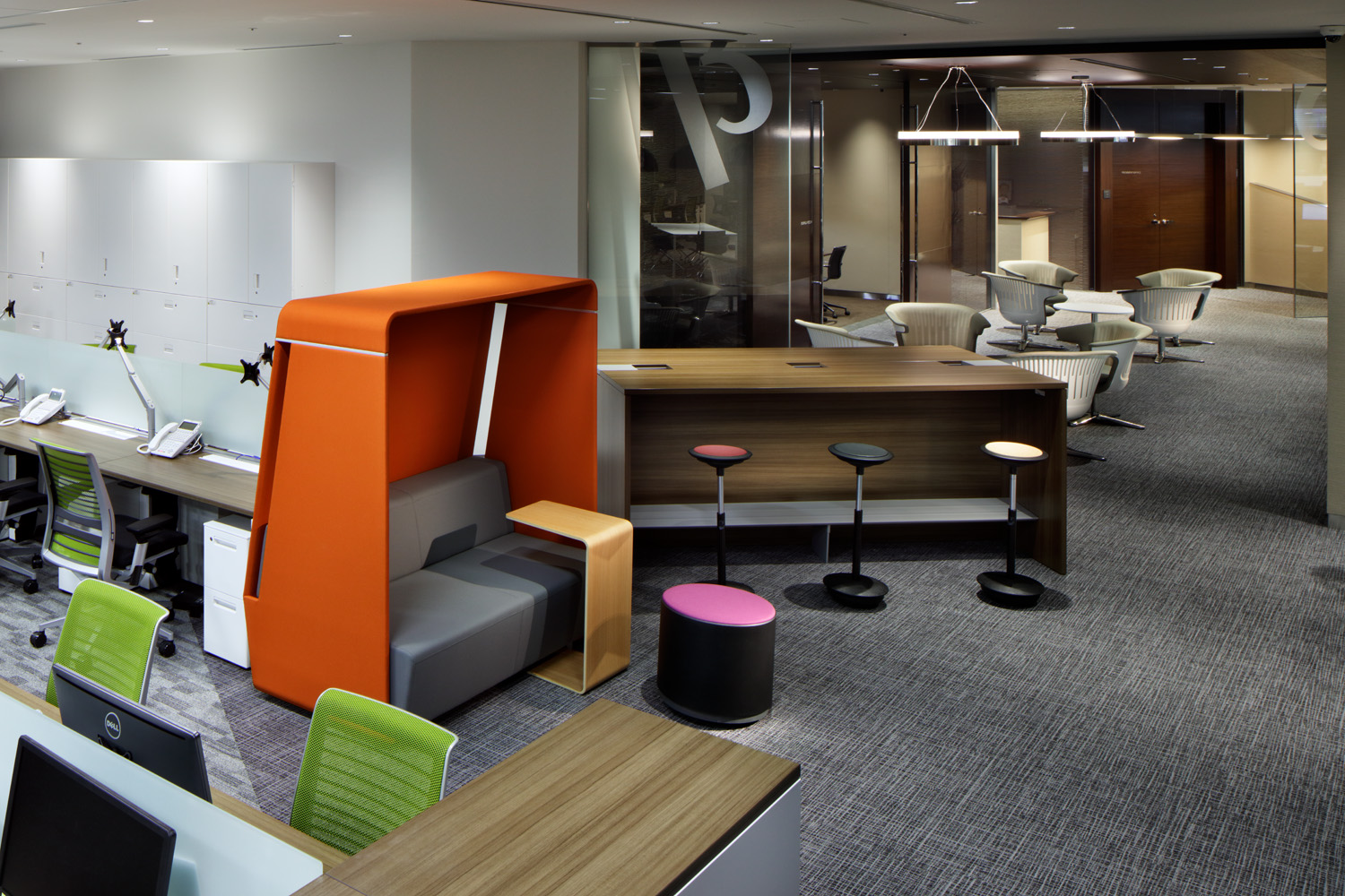 ＼時給1,800円／Excel活かせる！残業なしON／OFFくっきり