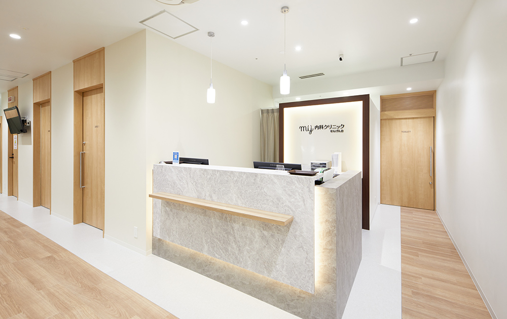 ★とってもキレイなクリニックで受付☆残業なし★事務未経験OK★