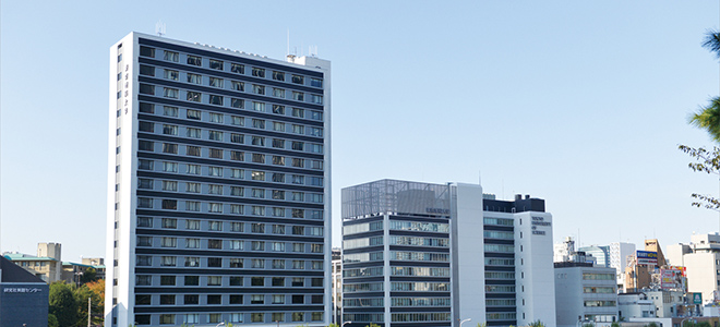 大学×未経験OK＜学生支援課＞長期休み長めが嬉しい♪土日祝休み