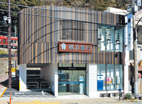 【箱根湯本】扶養内パート＊銀行での窓口業務やロビー案内など♪