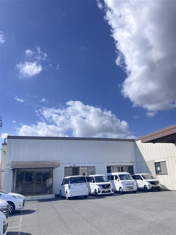 【マイカー通勤OK】カー用品の梱包・出荷作業★男性活躍中！