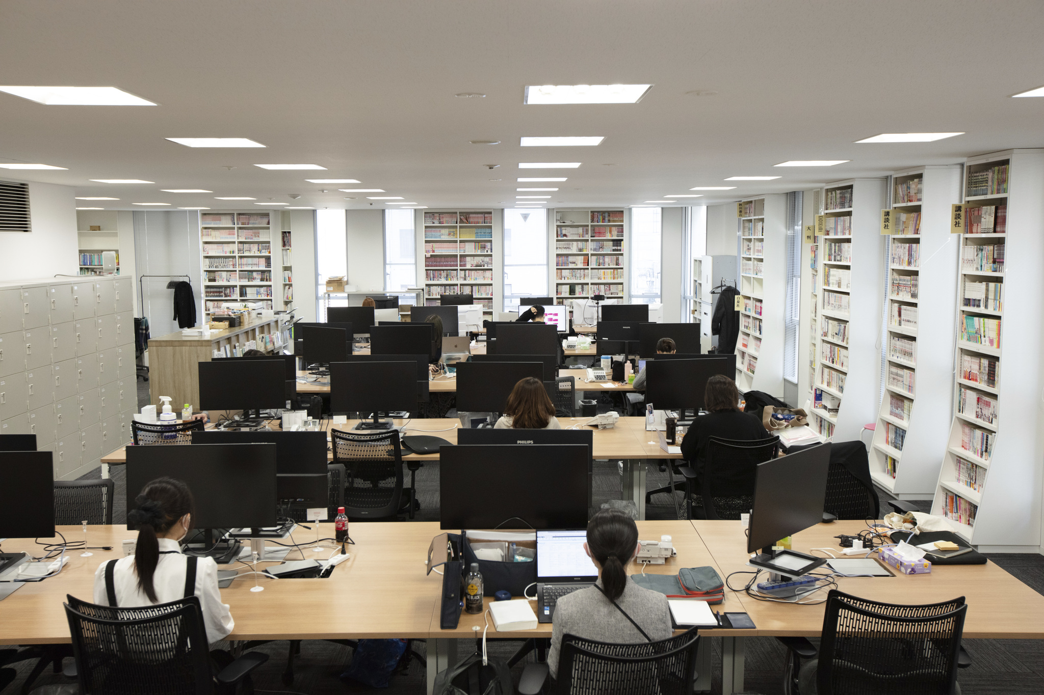 ☆大手出版Gr☆映像制作・撮影スタジオ運営のオシゴト♪