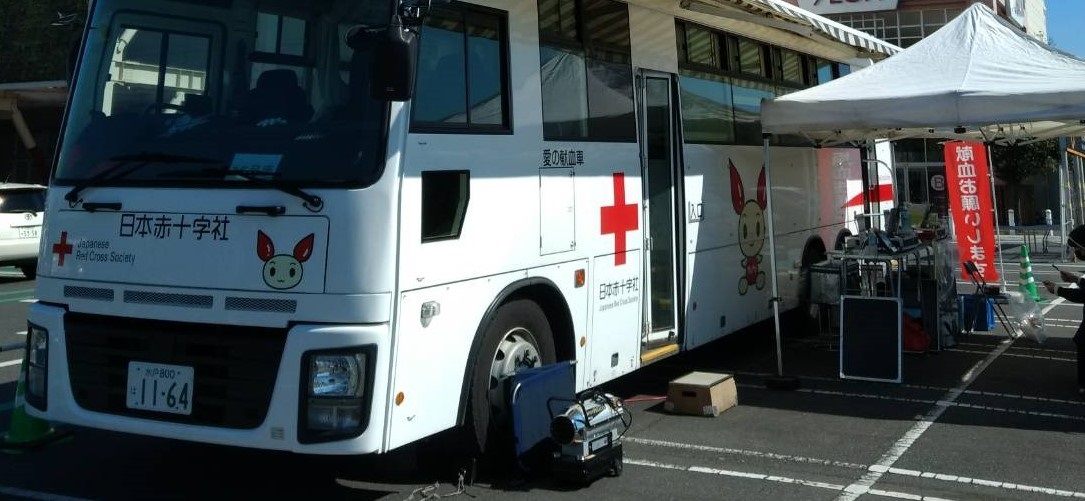 【個人情報のデータ入力＆受付】☆献血バスに乗って会場へGo☆