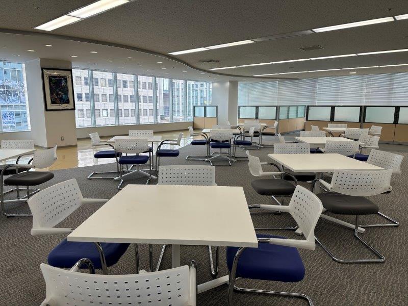 ＼事務未経験OK！／髪色ネイル自由◎有名カード会社で問合せ対応