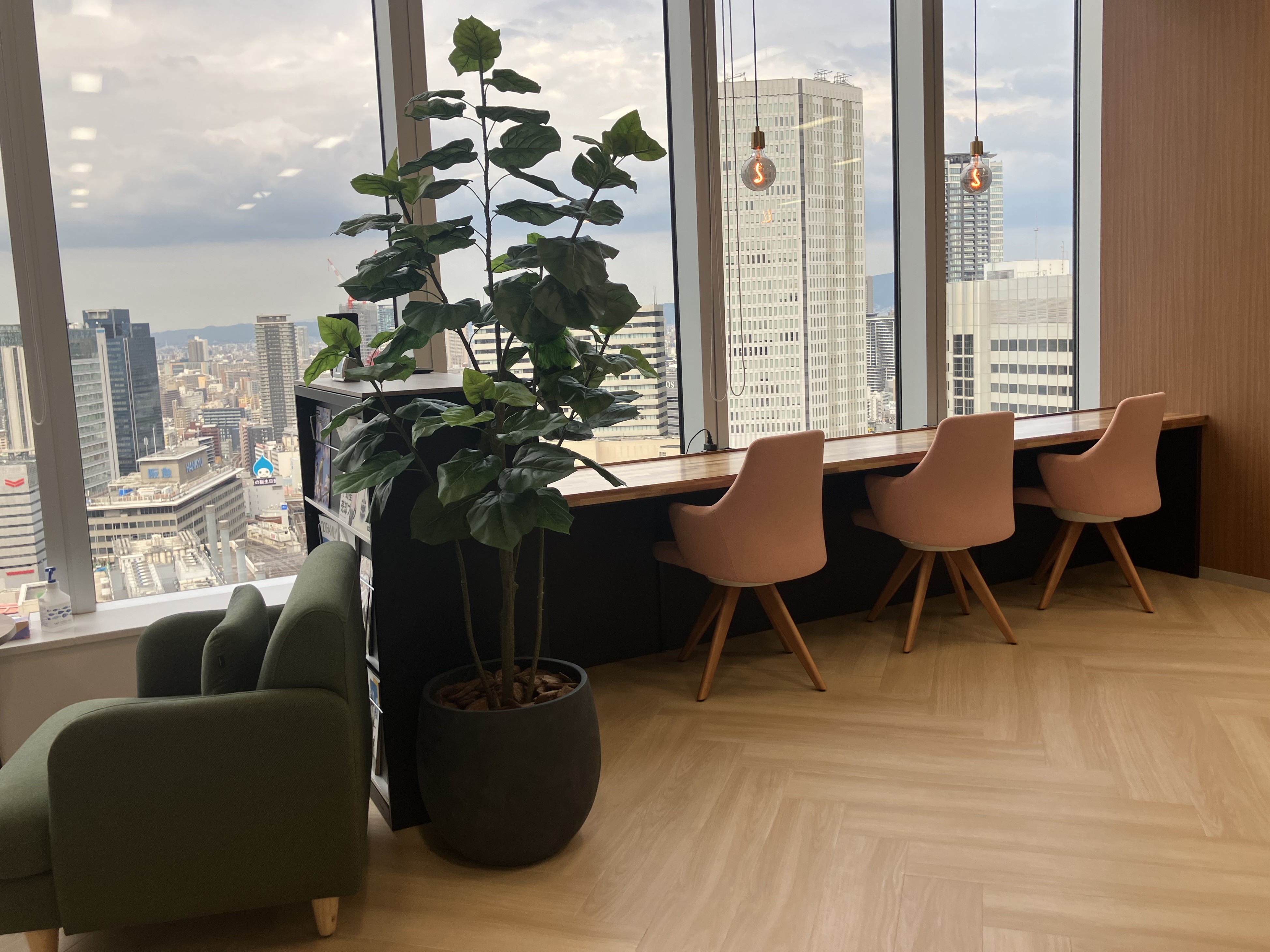 ＼正社員実績あり☆／40代活躍中◆事務＋ちょこっと受付♪@梅田