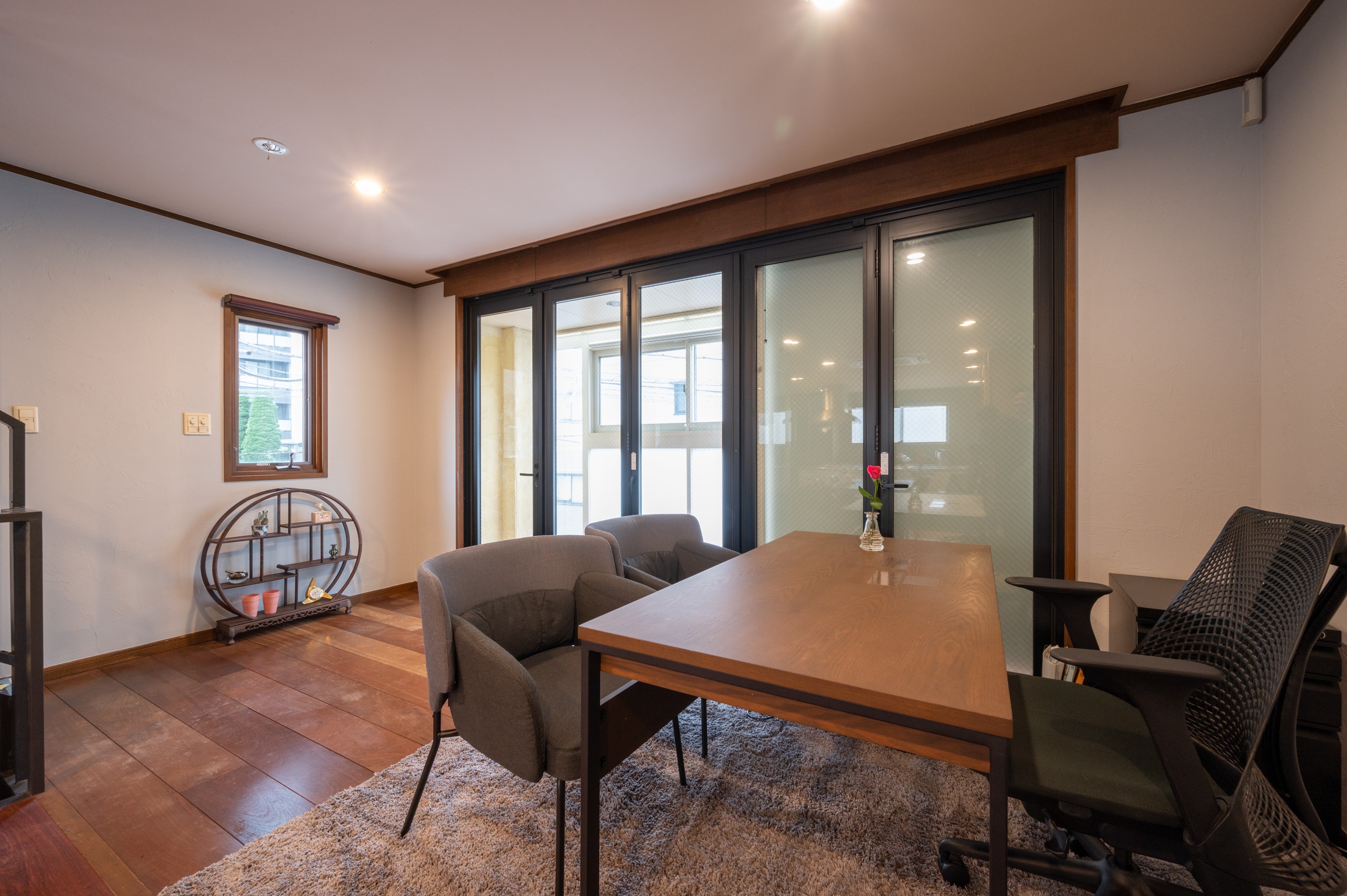 ＼おしゃれ雑貨のECサイト／経験活かして立上げ～運用♪残業ナシ