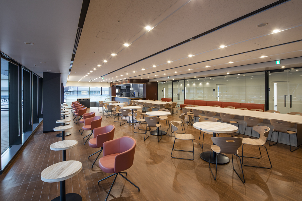 夏休み・冬休みがしっかり欲しい方にオススメ！学校での労務事務