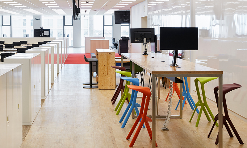 ＼法務未経験OK／服装・髪色・ネイル自由！コツコツ法務サポ☆