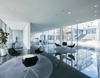 【時給1650円↑】英語･商品パッケージに関わる事務〈在宅あり〉