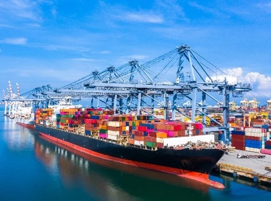 派遣から社員登用の実績有★時給1,700円★通関事務のお仕事です