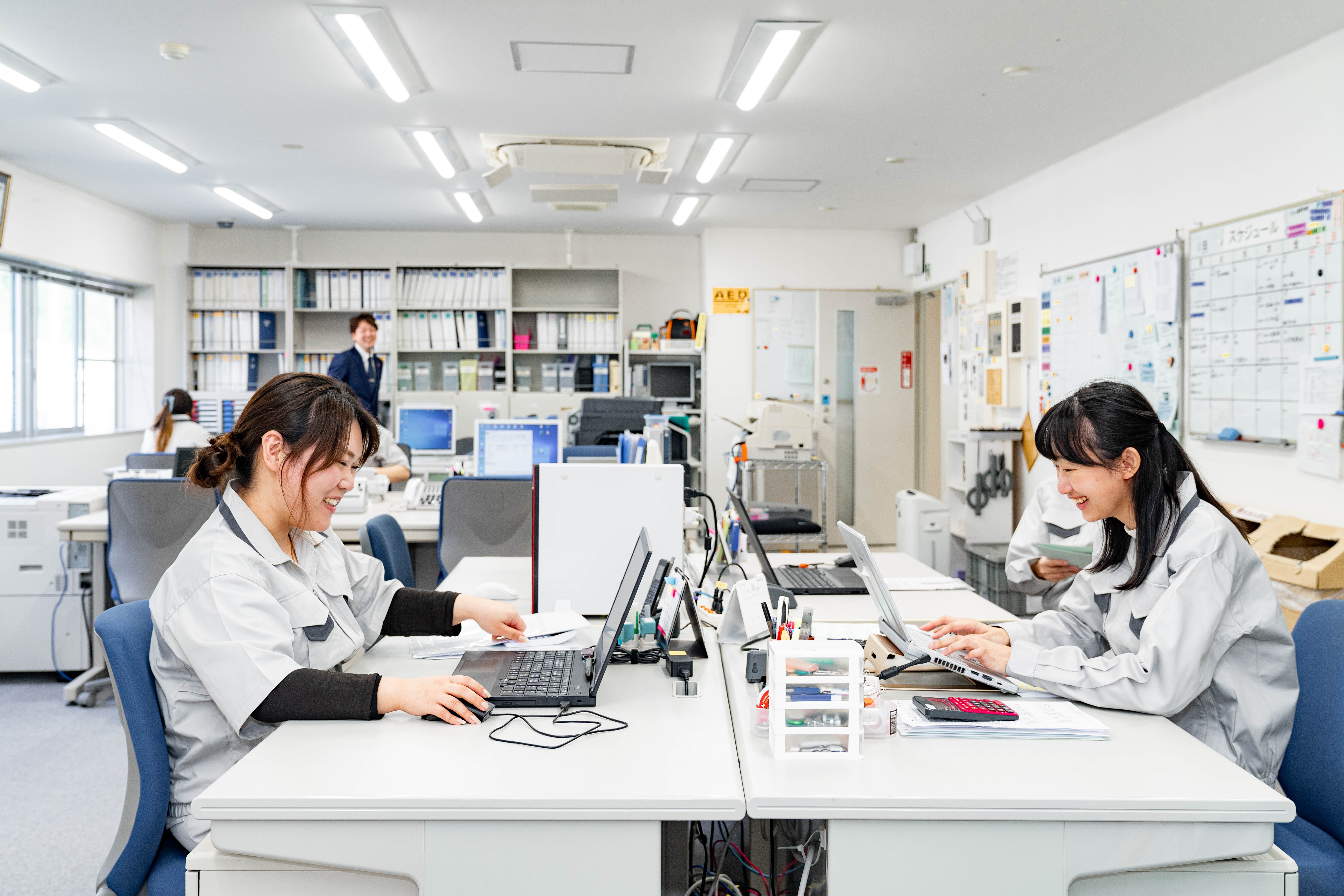 【6月開始】高時給1900円☆長期○製造・販売企業で受発注◆