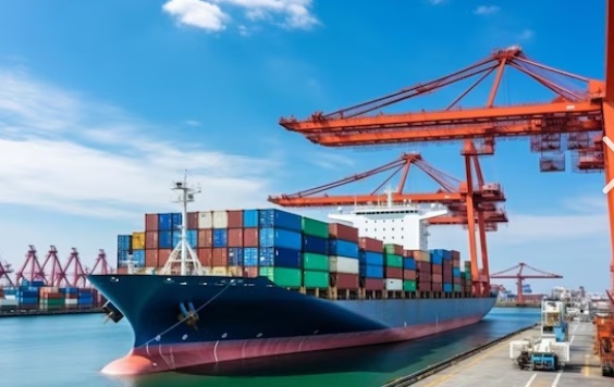 6月start★通関実務経験はじめてOK！通関士の資格が活かせる！