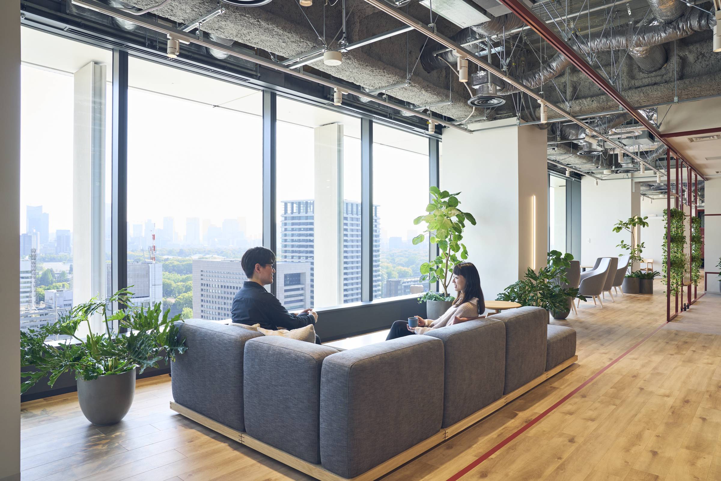 ＼高時給1,900円／未経験OK！キレイなoffice★サポート事務