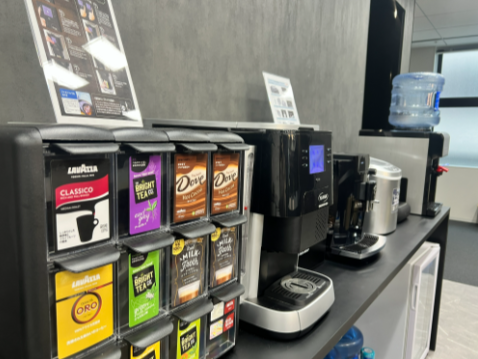 ＼週4日×実働６H／えらべる時間＆日数★未経験から採用アシ