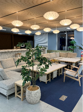 就活支援サービス＼登録学生に説明会などのご案内／時給1,700円