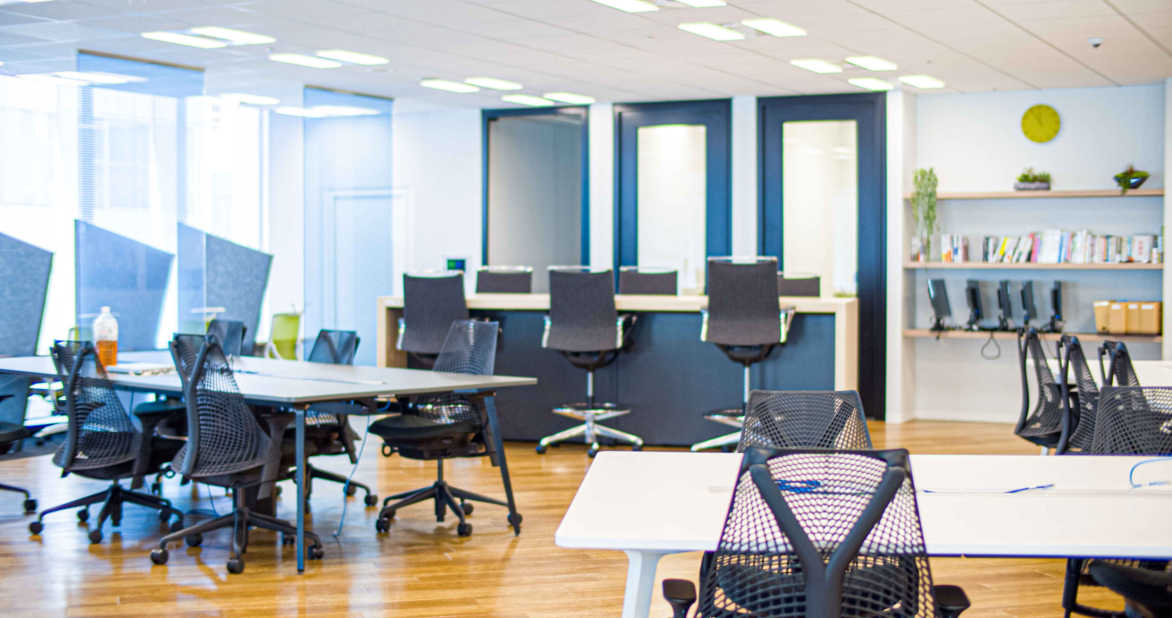 在宅週2☆時給2200円◎週3～4勤務OK◎マーケティング施策運営